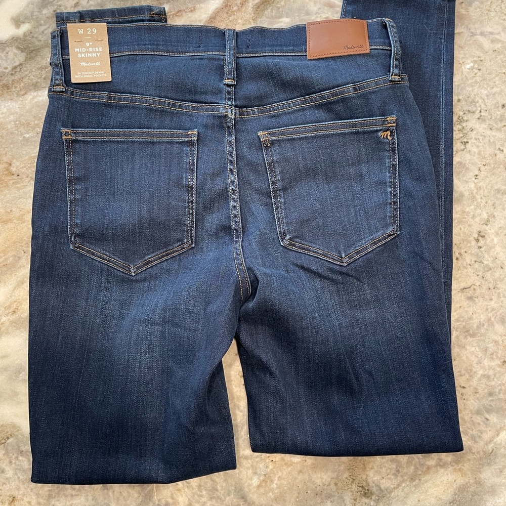 Madewell 9” Mid Rise Skinny Jeans - Picture 9 of 12